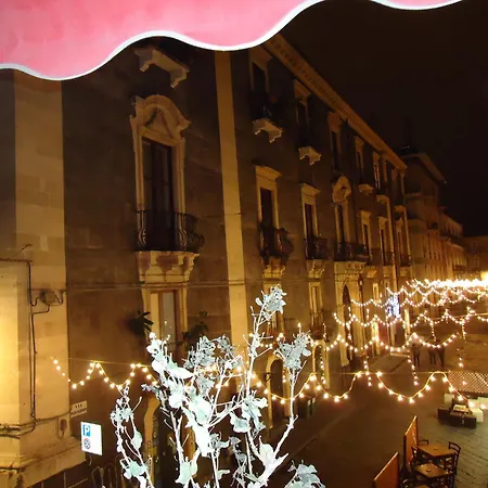 Готель Trieste *